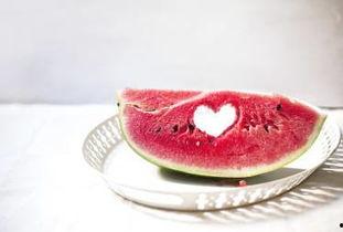 结婚后吃瓜,吃瓜群众见证幸福瞬间